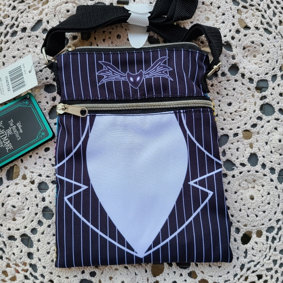 The Nightmare Before Christmas Jack & Sally Split Passport Crossbody Bag - Picture 8 of 17